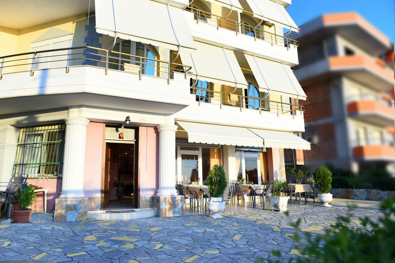 Casa Vacanze Nail Vlore Bagian luar foto
